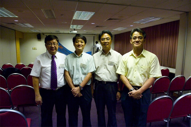 09agm005.jpg