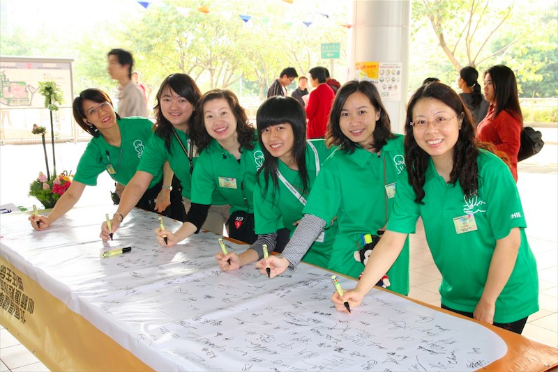 09ndh001.jpg